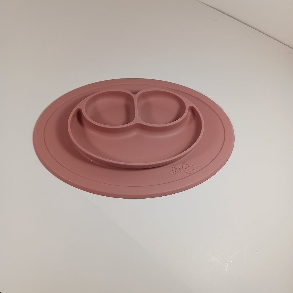 ezpz Mini Mat Blush Pink Oval Silicone Plate for Highchair Dishwasher Safe 11"